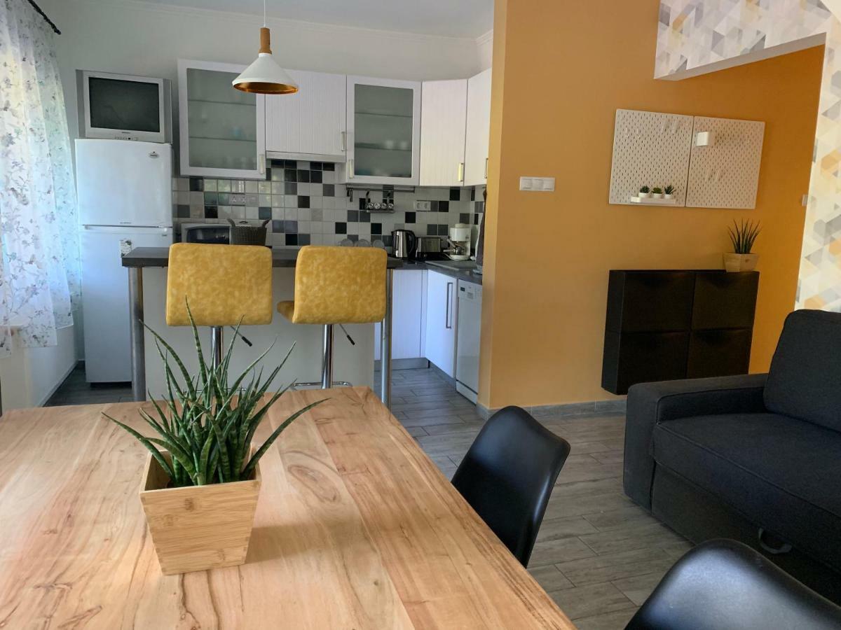 Csuka48 Apartman Szarvas Exterior foto